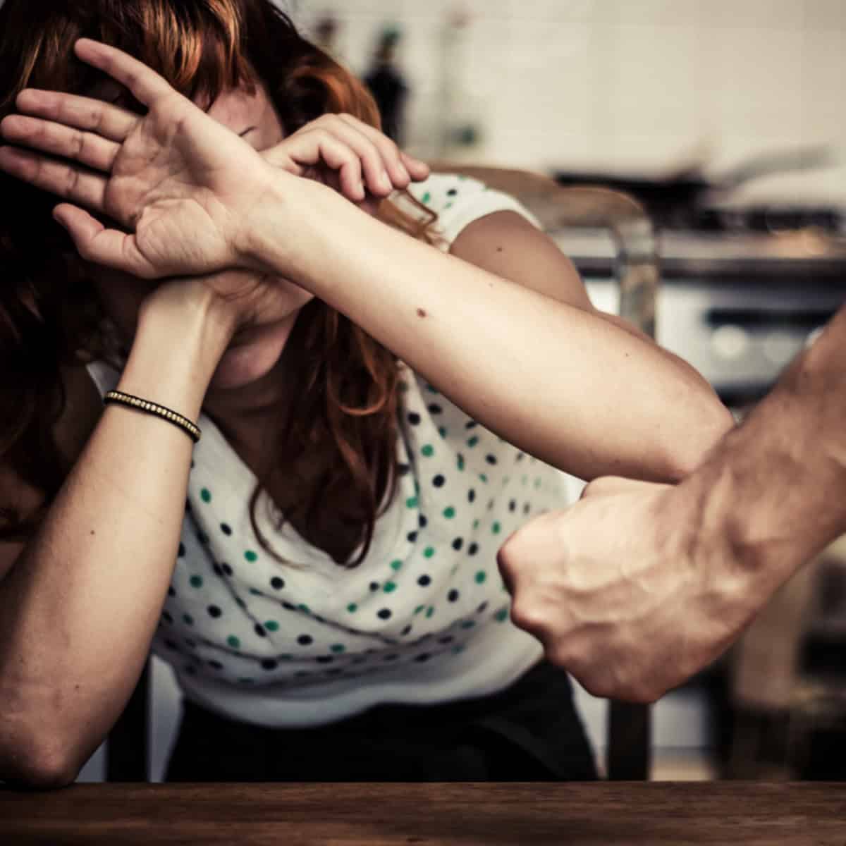 Comment se défendre contre une accusation de violence conjugale ?